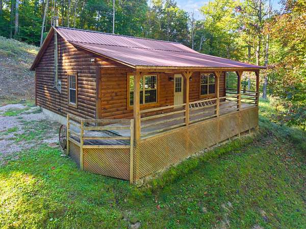 2.16 Acres of Land with Home for Sale in Stanton, Kentucky