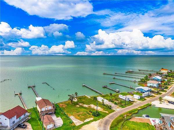 0.19 Acres of Residential Land for Sale in Rockport, Texas