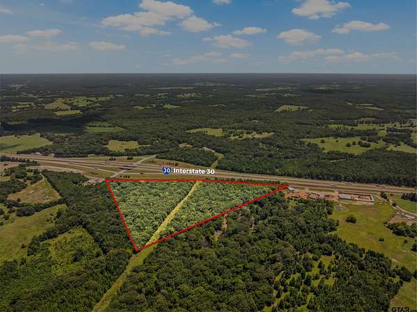 21.7 Acres of Mixed-Use Land for Sale in Cookville, Texas
