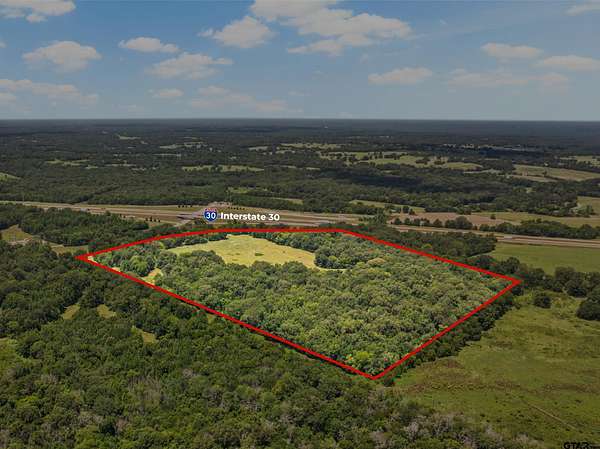44 Acres of Mixed-Use Land for Sale in Cookville, Texas