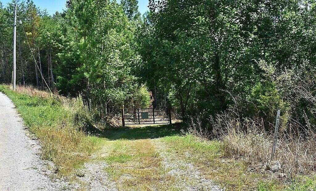 17.7 Acres of Land for Sale in Spring City, Tennessee