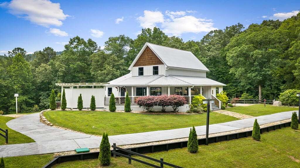1.56 Acres of Land with Home for Sale in Blue Ridge, Georgia