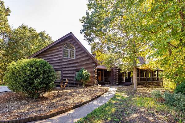12.6 Acres of Land with Home for Sale in Boone, Iowa