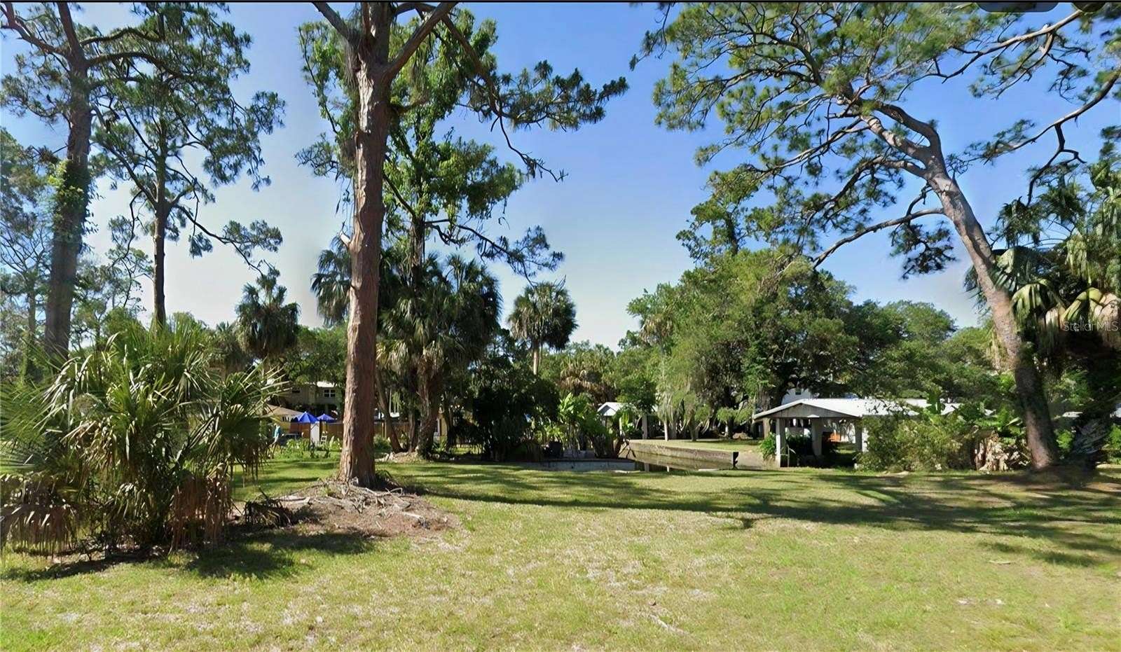 0.29 Acres of Residential Land for Sale in Yankeetown, Florida
