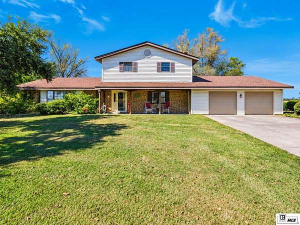 4.59 Acres of Land with Home for Sale in Oak Ridge, Louisiana