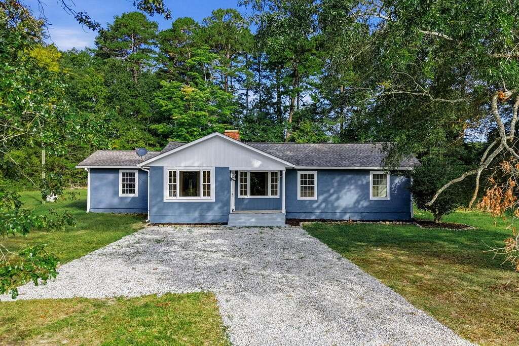2 Acres of Land with Home for Sale in Buffalo Junction, Virginia