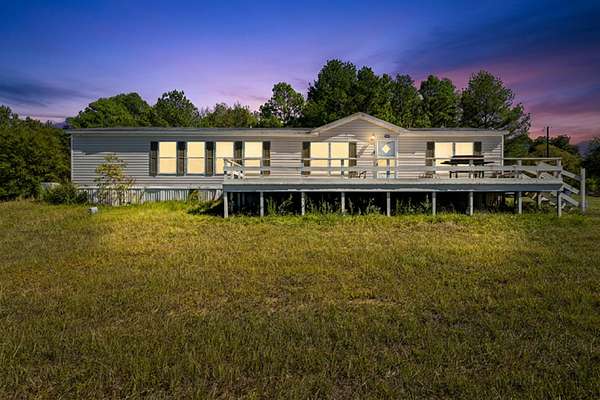 17 Acres of Land with Home for Sale in Big Sandy, Texas