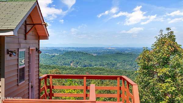 13 Acres of Land with Home for Sale in Maryville, Tennessee
