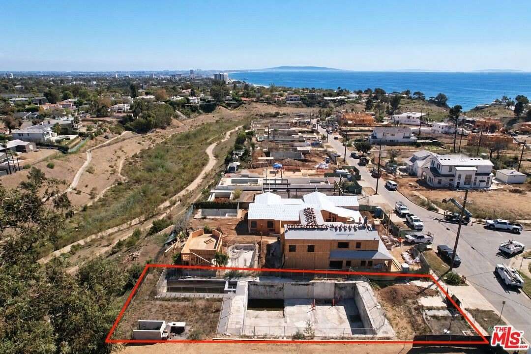 0.17 Acres of Residential Land for Sale in Pacific Palisades, California