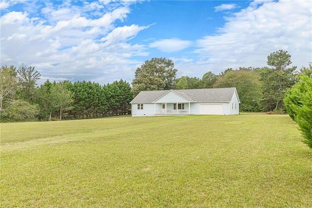 5.59 Acres of Land with Home for Sale in Williamson, Georgia