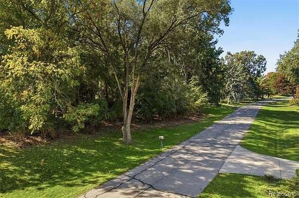 0.47 Acres of Residential Land for Sale in Novi, Michigan