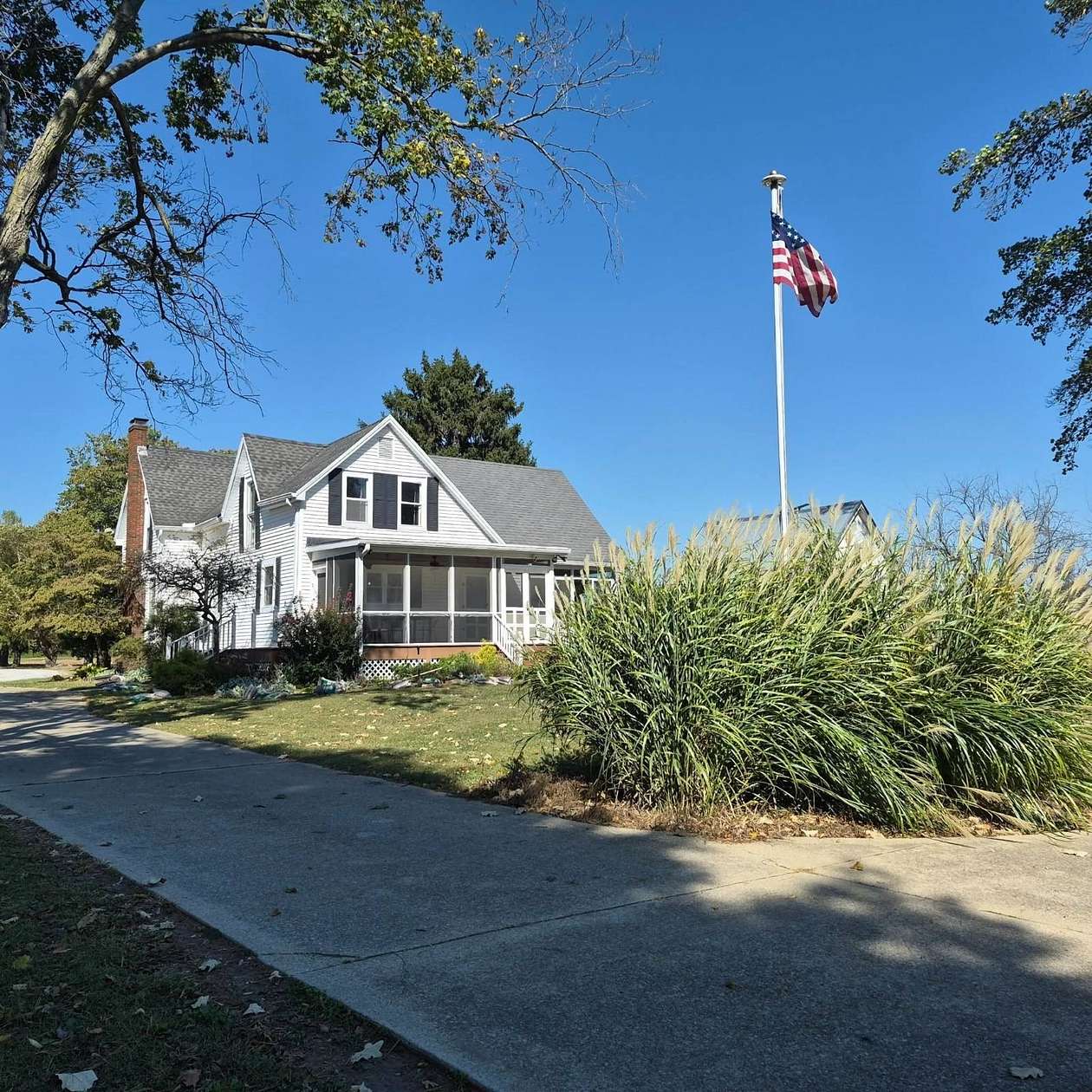 2.72 Acres of Land with Home for Sale in Lawrenceville, Illinois