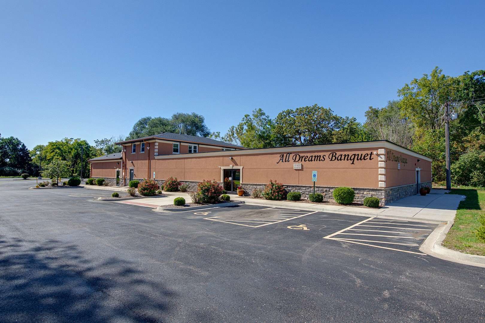 1.78 Acres of Commercial Land for Sale in West Chicago, Illinois