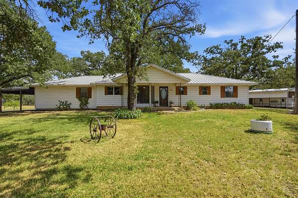 10.1 Acres of Land with Home for Sale in Newark, Texas