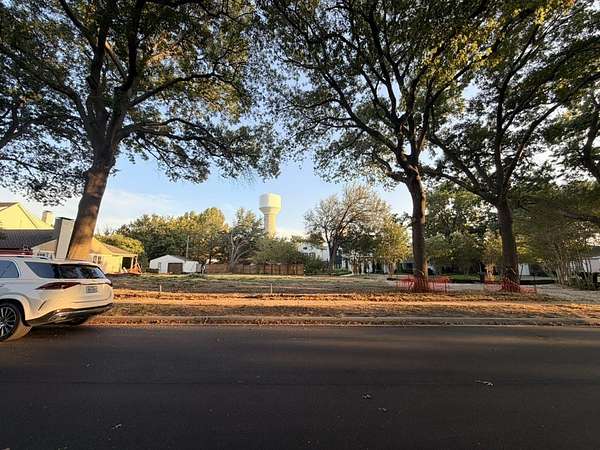 0.32 Acres of Residential Land for Sale in Highland Park, Texas