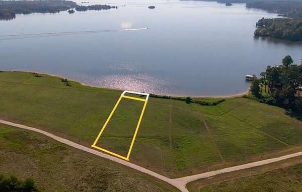 1 Acre of Residential Land for Sale in Milam, Texas