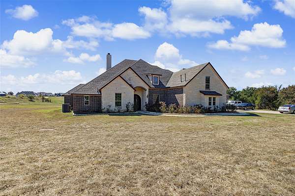 4.56 Acres of Land with Home for Sale in Millsap, Texas