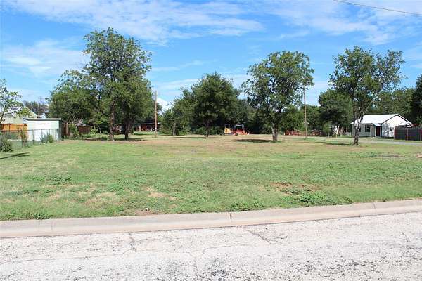 0.17 Acres of Land for Sale in Munday, Texas