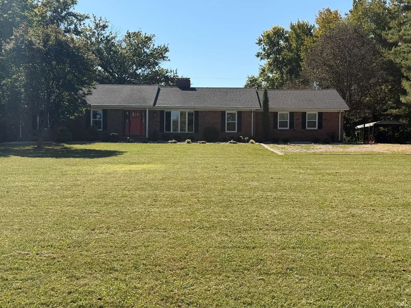 2.52 Acres of Land with Home for Lease in Evansville, Indiana