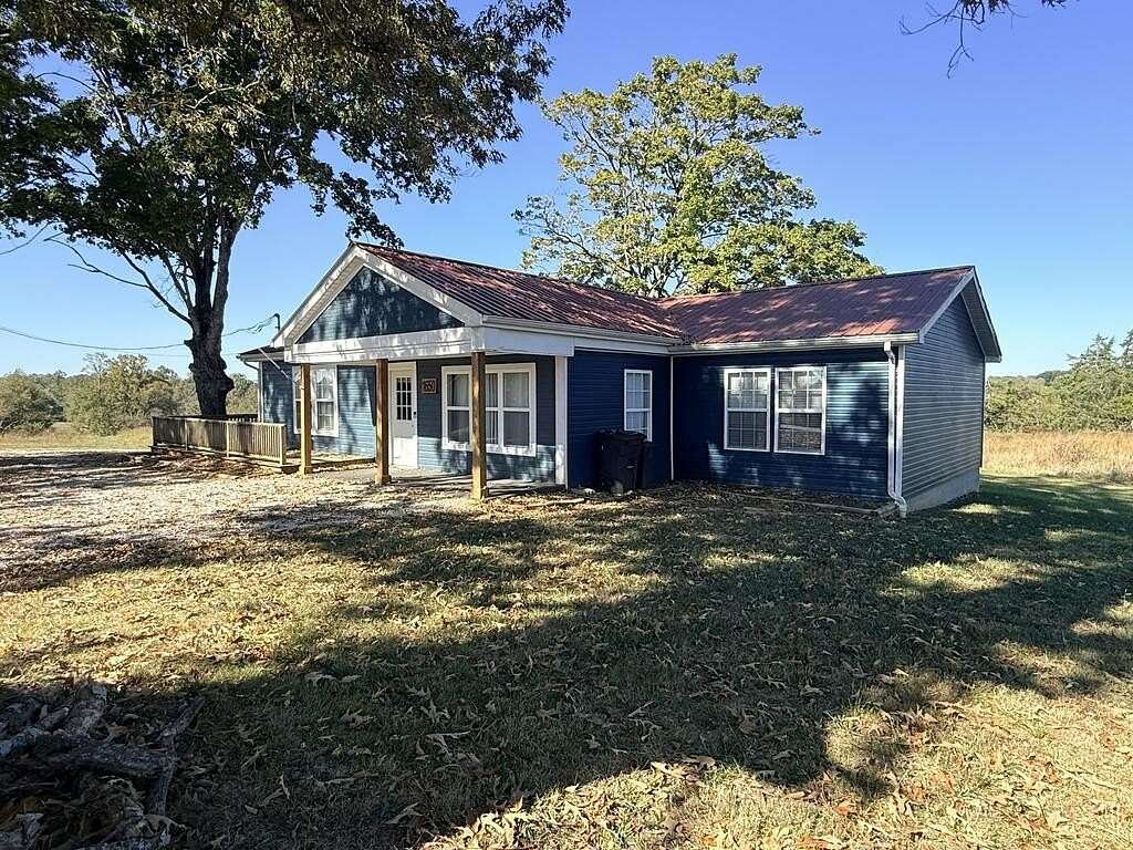 3 Acres of Land with Home for Sale in Albany, Kentucky