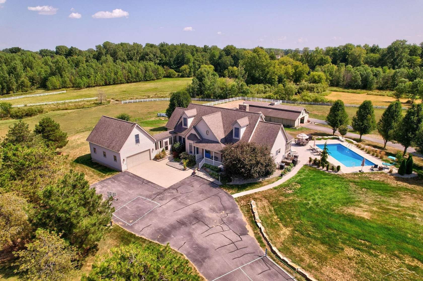 14.6 Acres of Land with Home for Sale in Freeland, Michigan