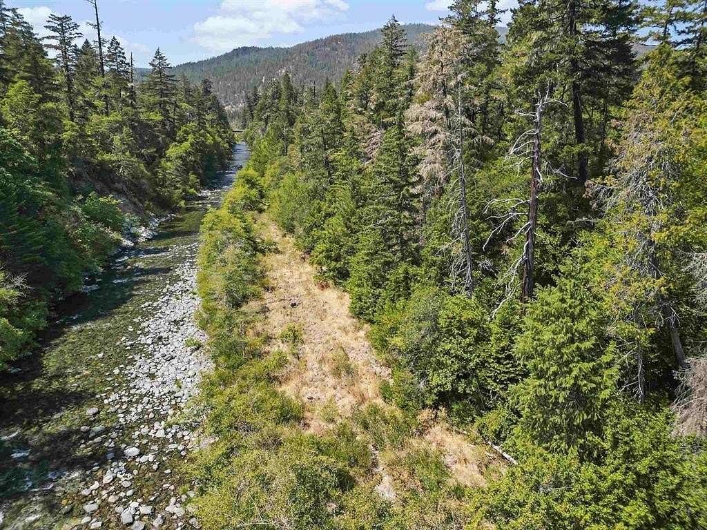 1 Acre of Residential Land for Sale in Gasquet, California