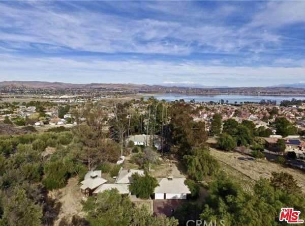 5.73 Acres of Land with Home for Lease in Lake Elsinore, California