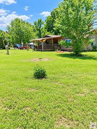 1.5 Acres of Land with Home for Sale in Texarkana, Arkansas