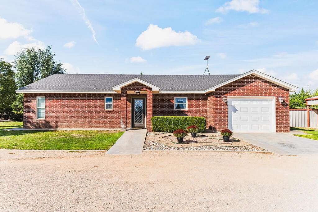 2.32 Acres of Land with Home for Sale in Seminole, Texas