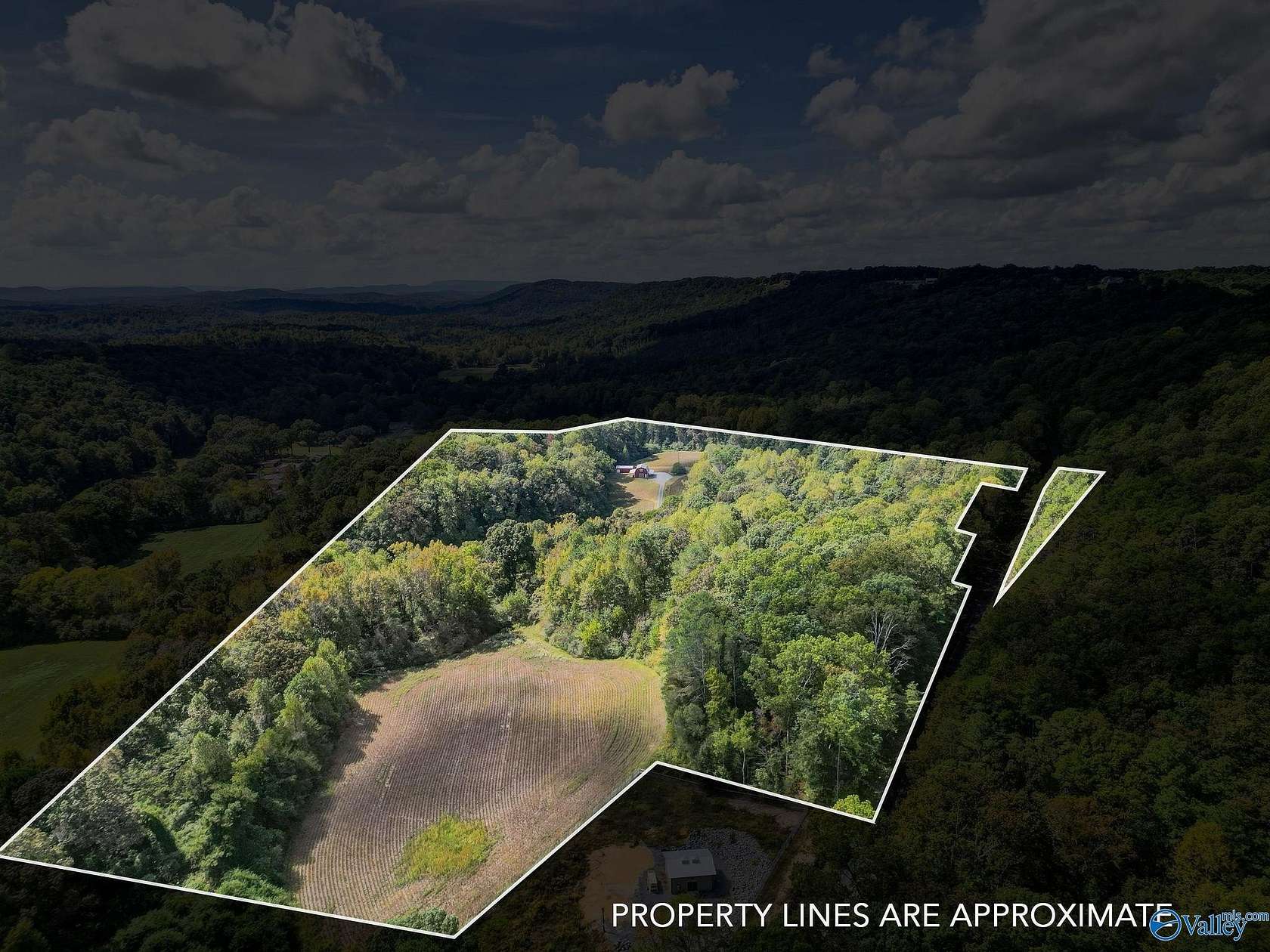 35.6 Acres of Recreational Land with Home for Sale in Attalla, Alabama