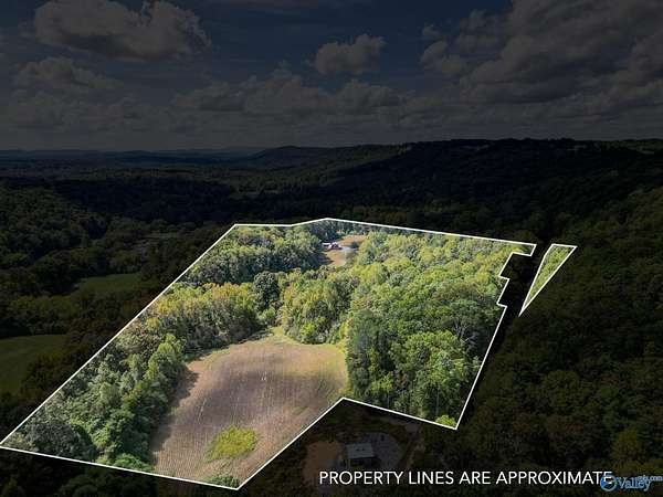 35.6 Acres of Recreational Land with Home for Sale in Attalla, Alabama