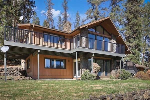 16.8 Acres of Improved Land for Sale in Medical Lake, Washington