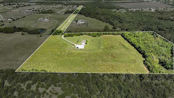 25 Acres of Land with Home for Sale in Farmersville, Texas