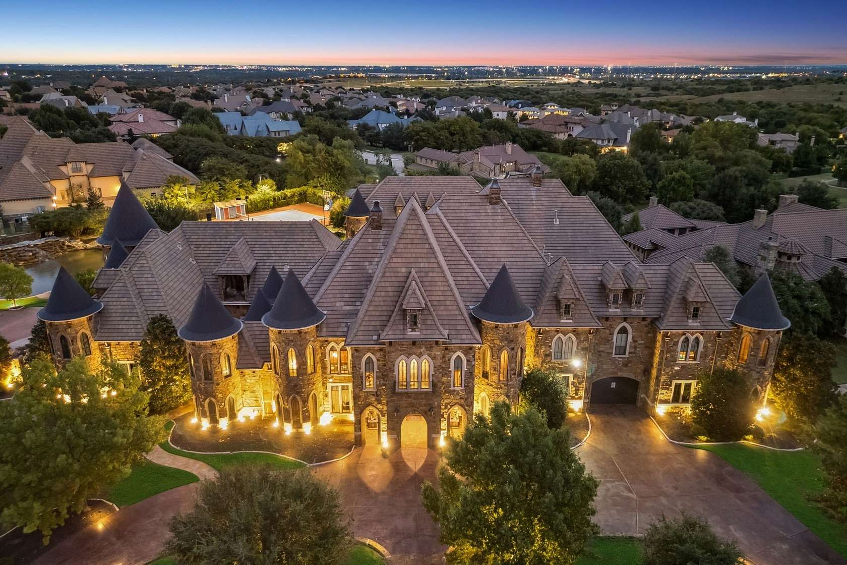 2.12 Acres of Land with Home for Sale in Fort Worth, Texas
