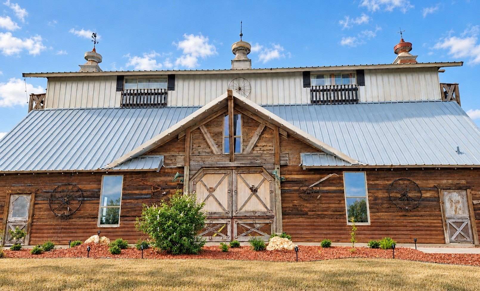 6.5 Acres of Mixed-Use Land for Sale in Cleburne, Texas