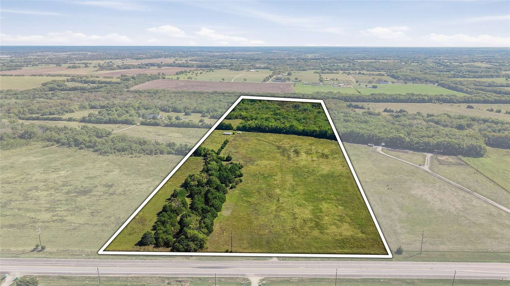 20.1 Acres of Agricultural & Residential Land for Sale in Bells, Texas