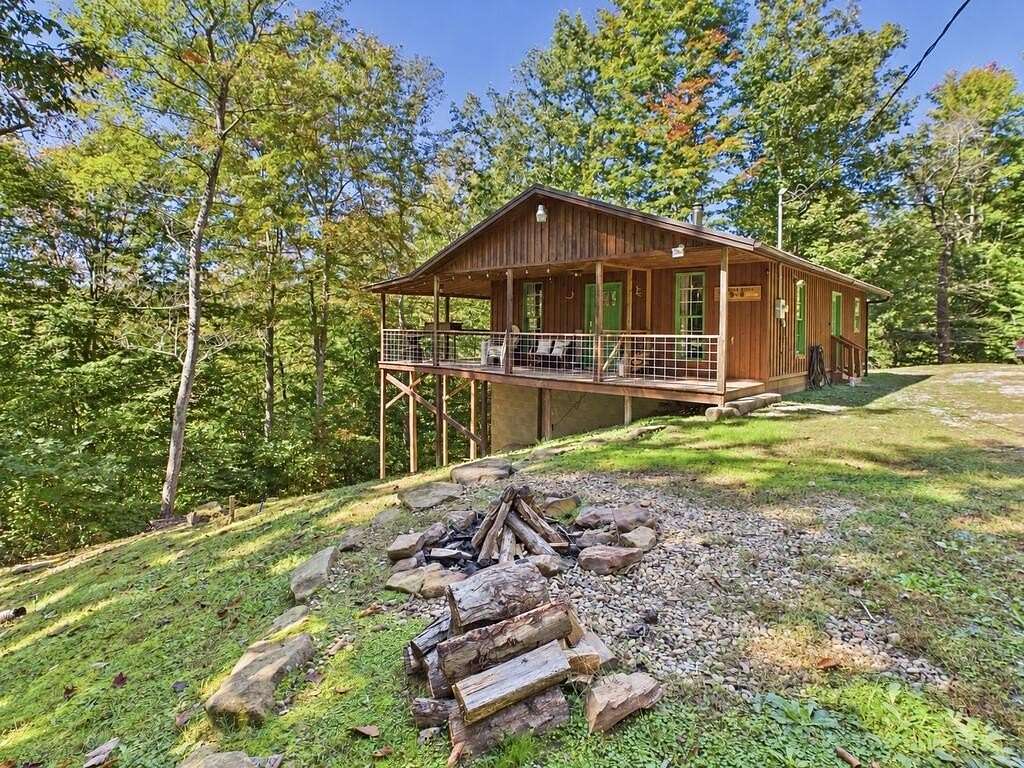 1.5 Acres of Land with Home for Sale in Louisa, Kentucky
