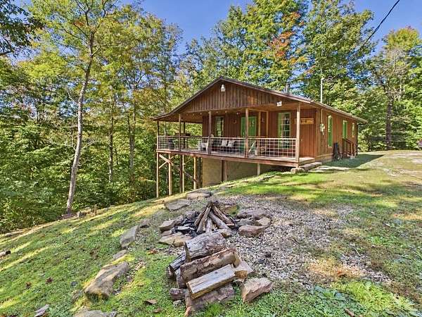 1.5 Acres of Land with Home for Sale in Louisa, Kentucky