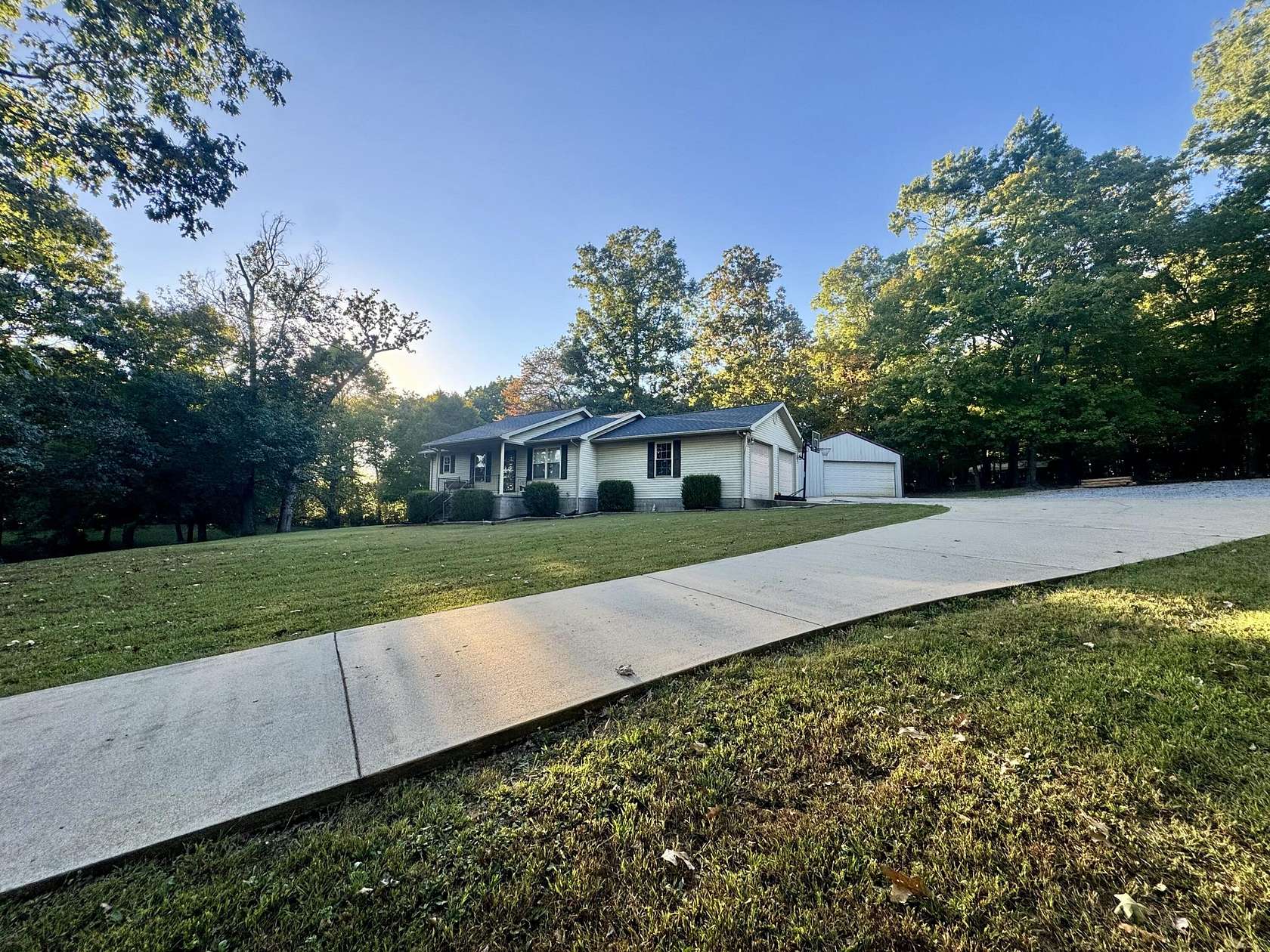 1.76 Acres of Land with Home for Sale in Cadiz, Kentucky