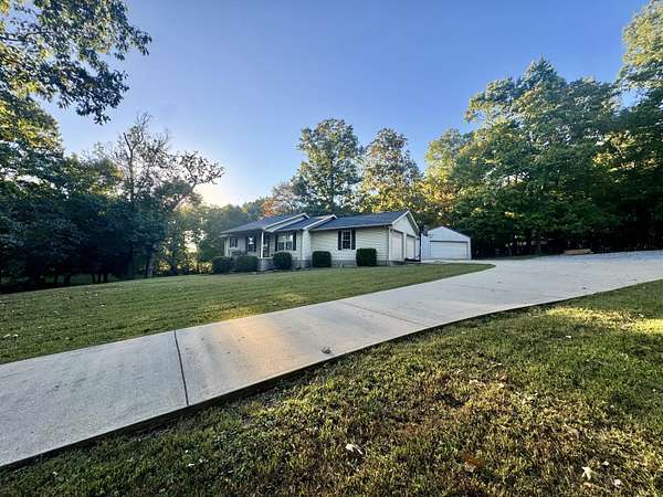 1.76 Acres of Land with Home for Sale in Cadiz, Kentucky