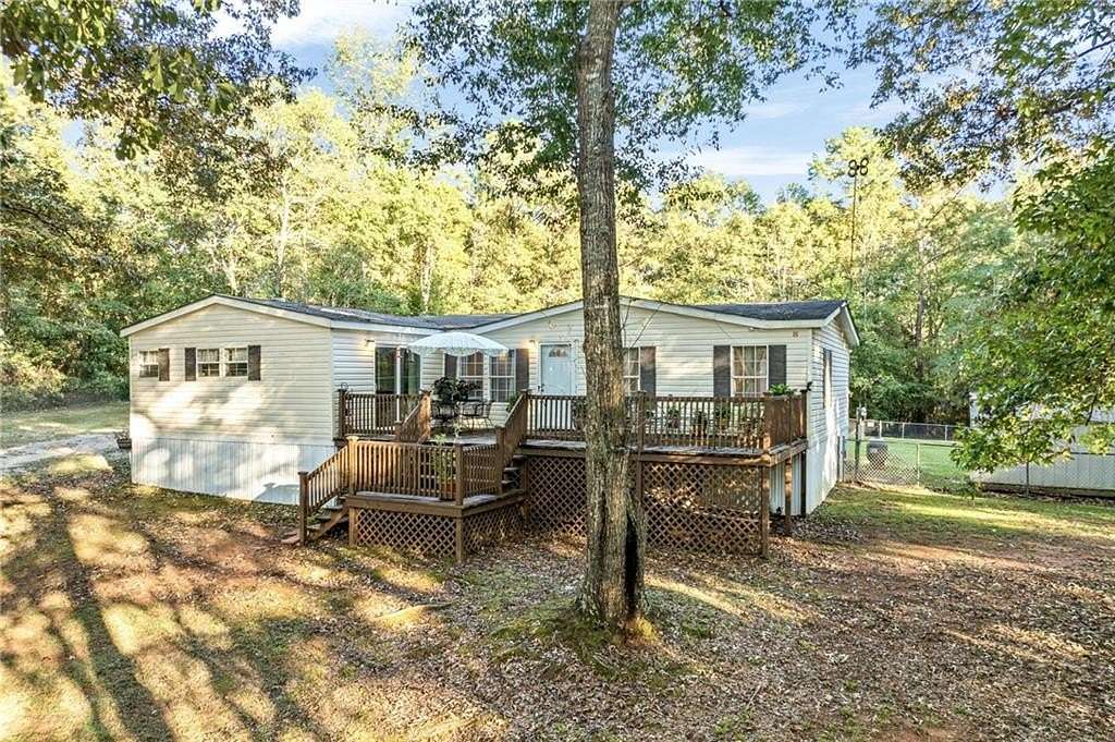 4.5 Acres of Land with Home for Sale in Opelika, Alabama