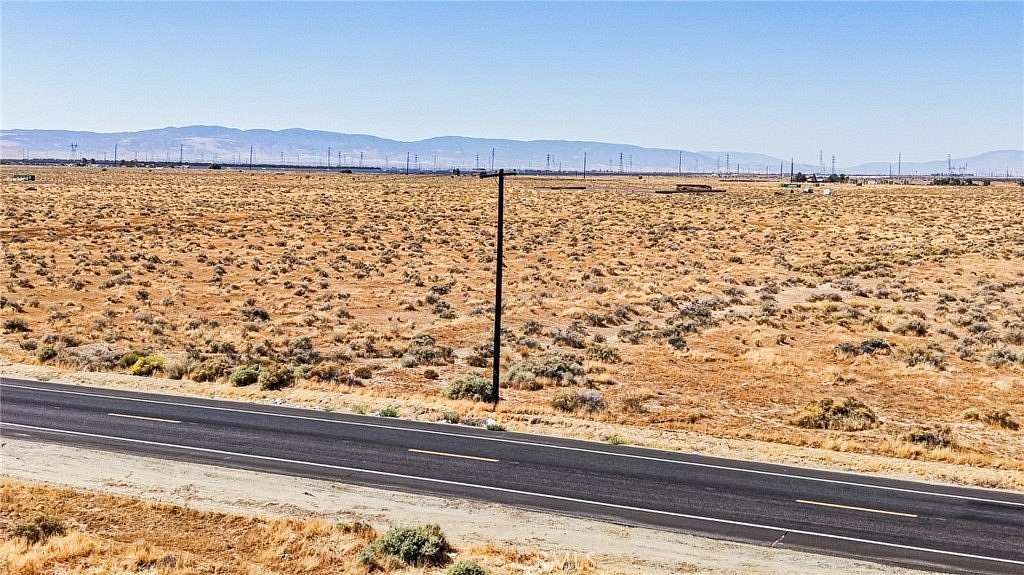 2.39 Acres of Land for Sale in Rosamond, California