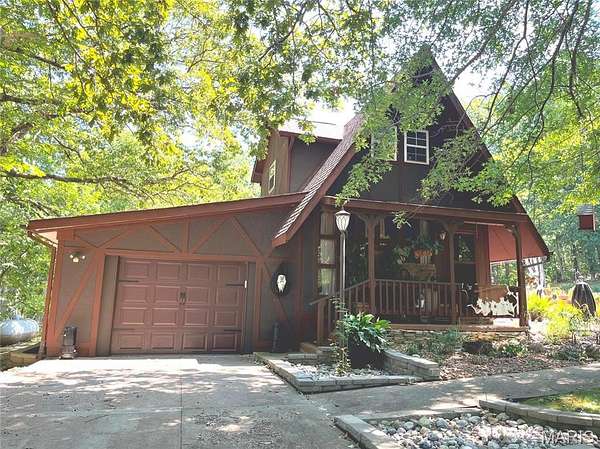 2.6 Acres of Land with Home for Auction in Warrenton, Missouri
