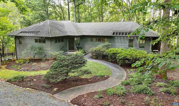 6 Acres of Land with Home for Sale in Charlottesville, Virginia