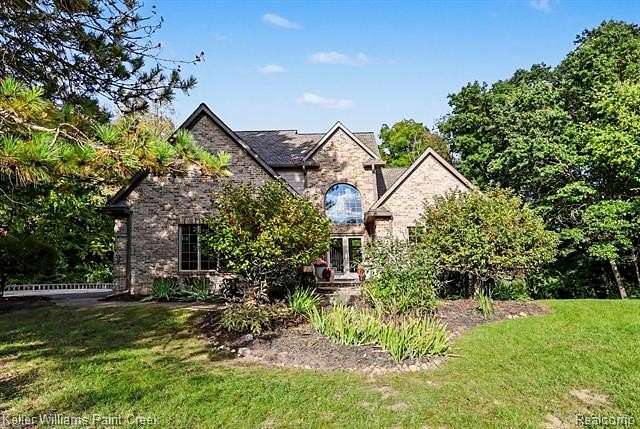 2.82 Acres of Land with Home for Sale in Lake Orion, Michigan