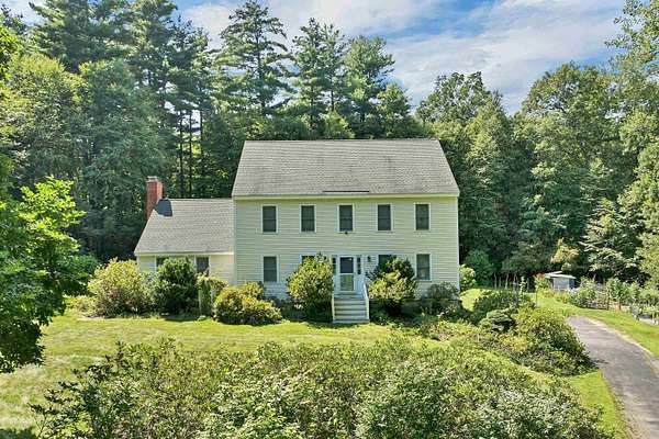 4.47 Acres of Land with Home for Sale in Brentwood, New Hampshire