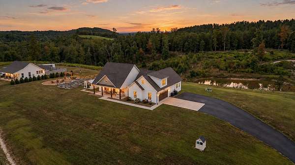 37 Acres of Land with Home for Sale in Trion, Georgia
