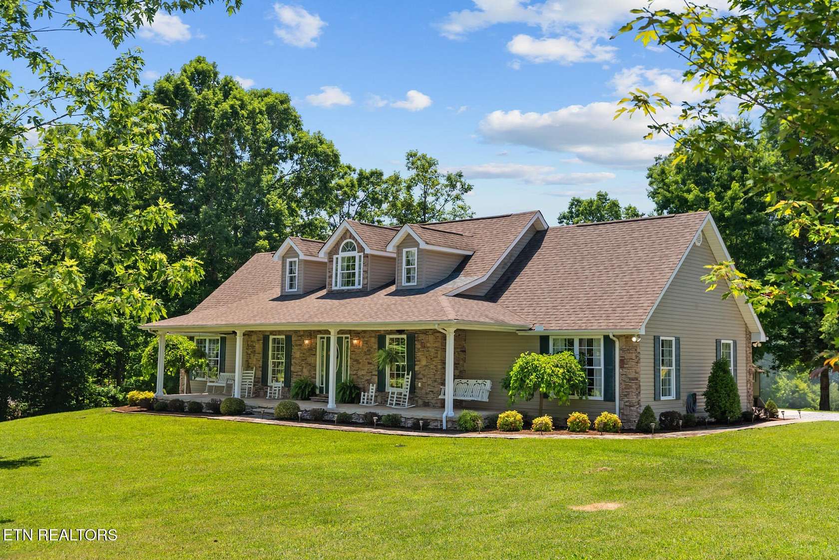 9 Acres of Land with Home for Sale in Grimsley, Tennessee