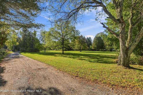 1.26 Acres of Residential Land for Sale in Stone Ridge, New York