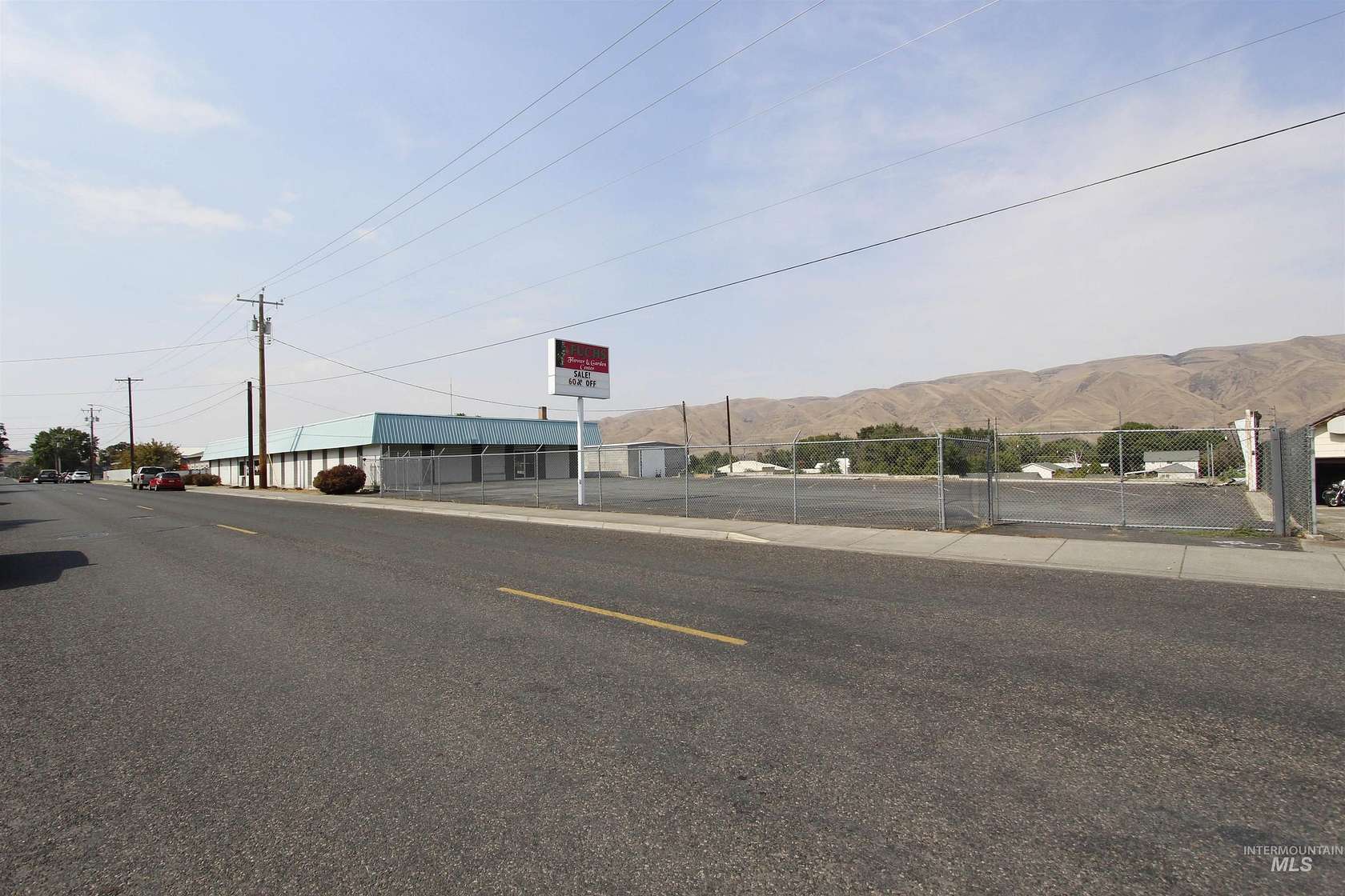 3 Acres of Improved Commercial Land for Sale in Clarkston, Washington